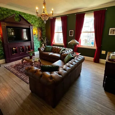 Victorian Townhouse -